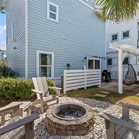 6-Seater Golf Cart - Community Pool - Close To Beach, Dining And Shopping